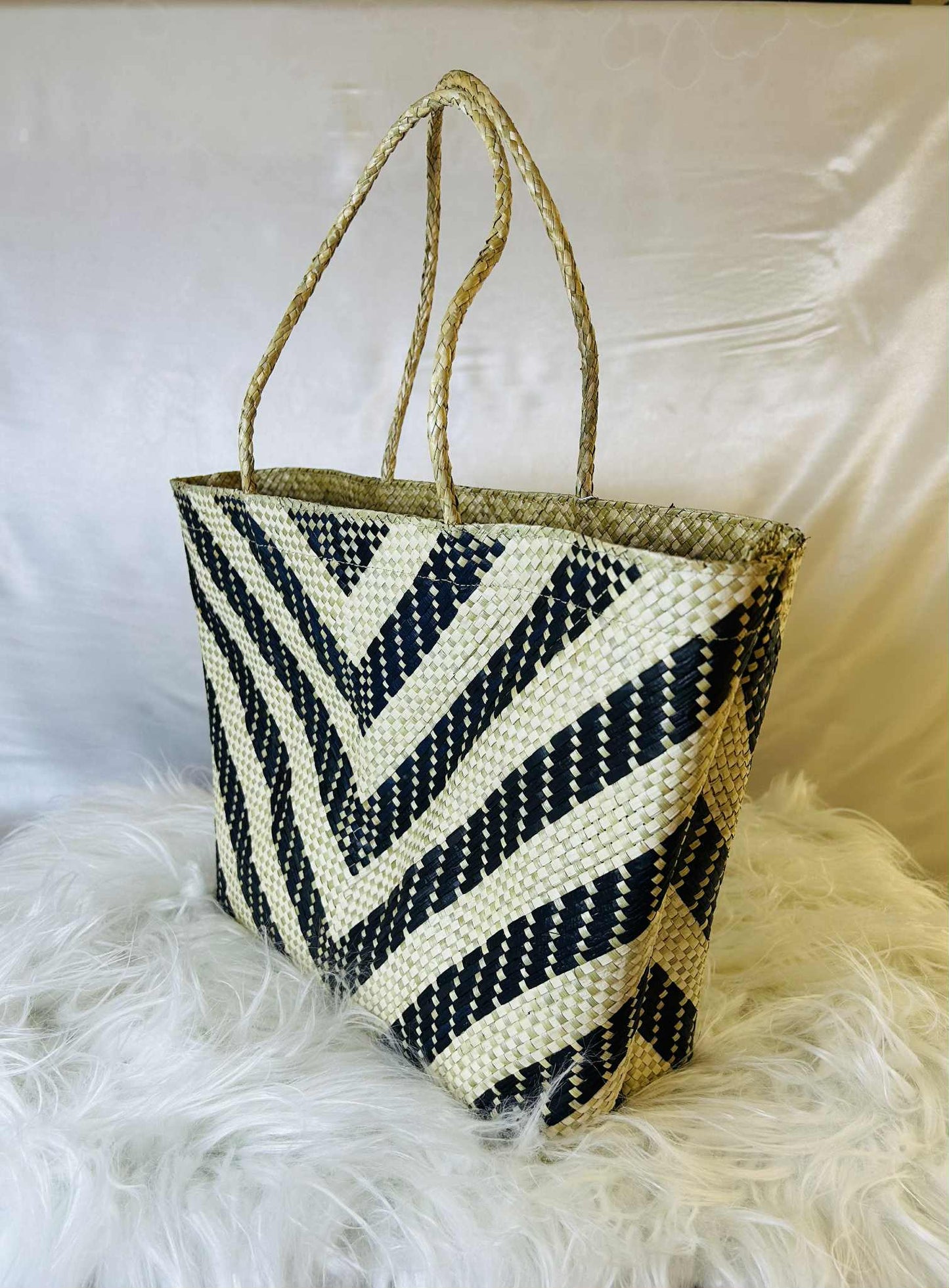 Medium Handwoven Banig Bag with Soft Handle