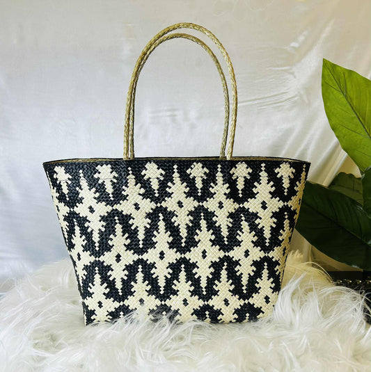 Medium Handwoven Banig Bag with Soft Handle