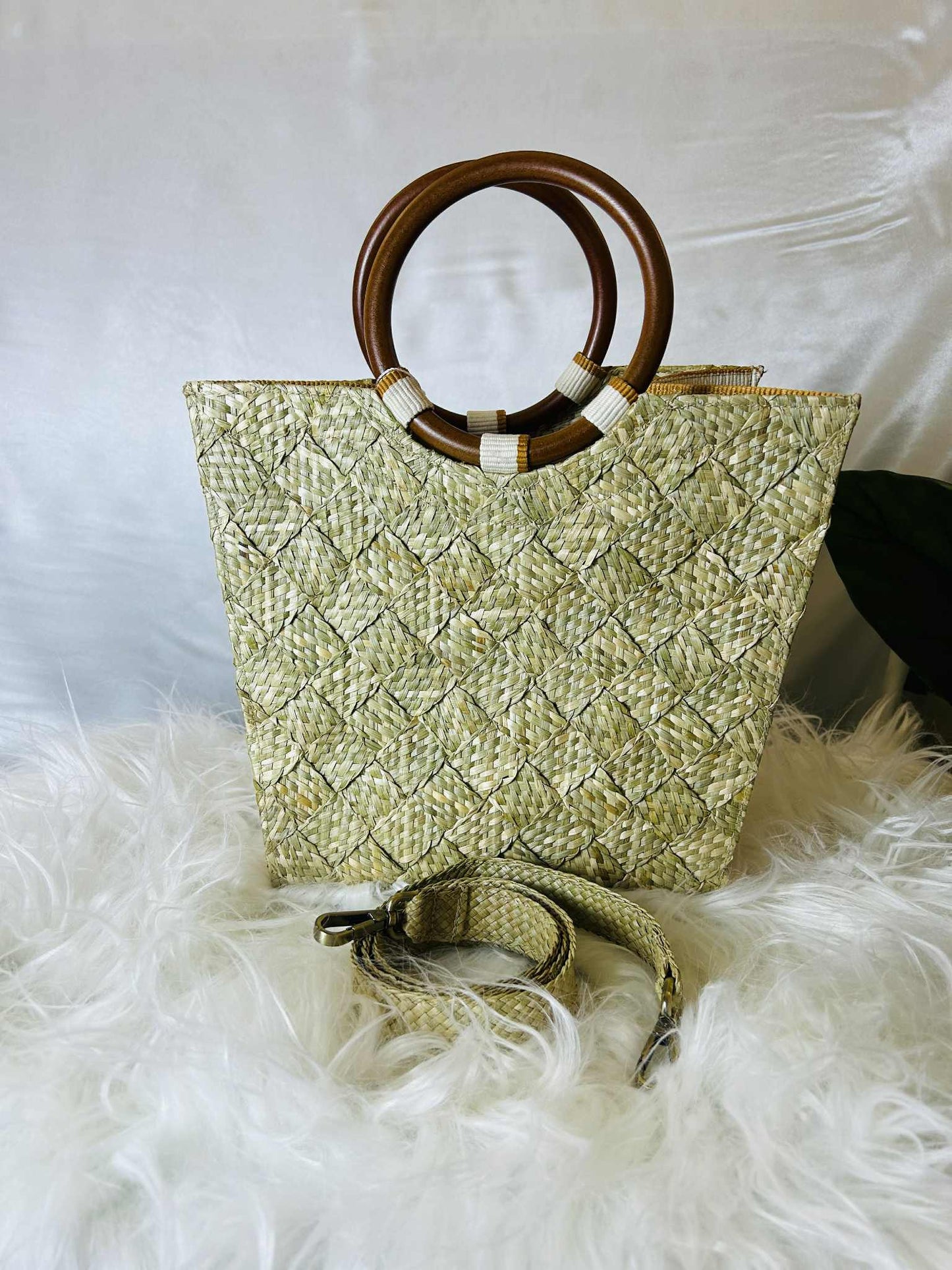 Larabel Small Tote with Wooden Handle and Detachable Strap