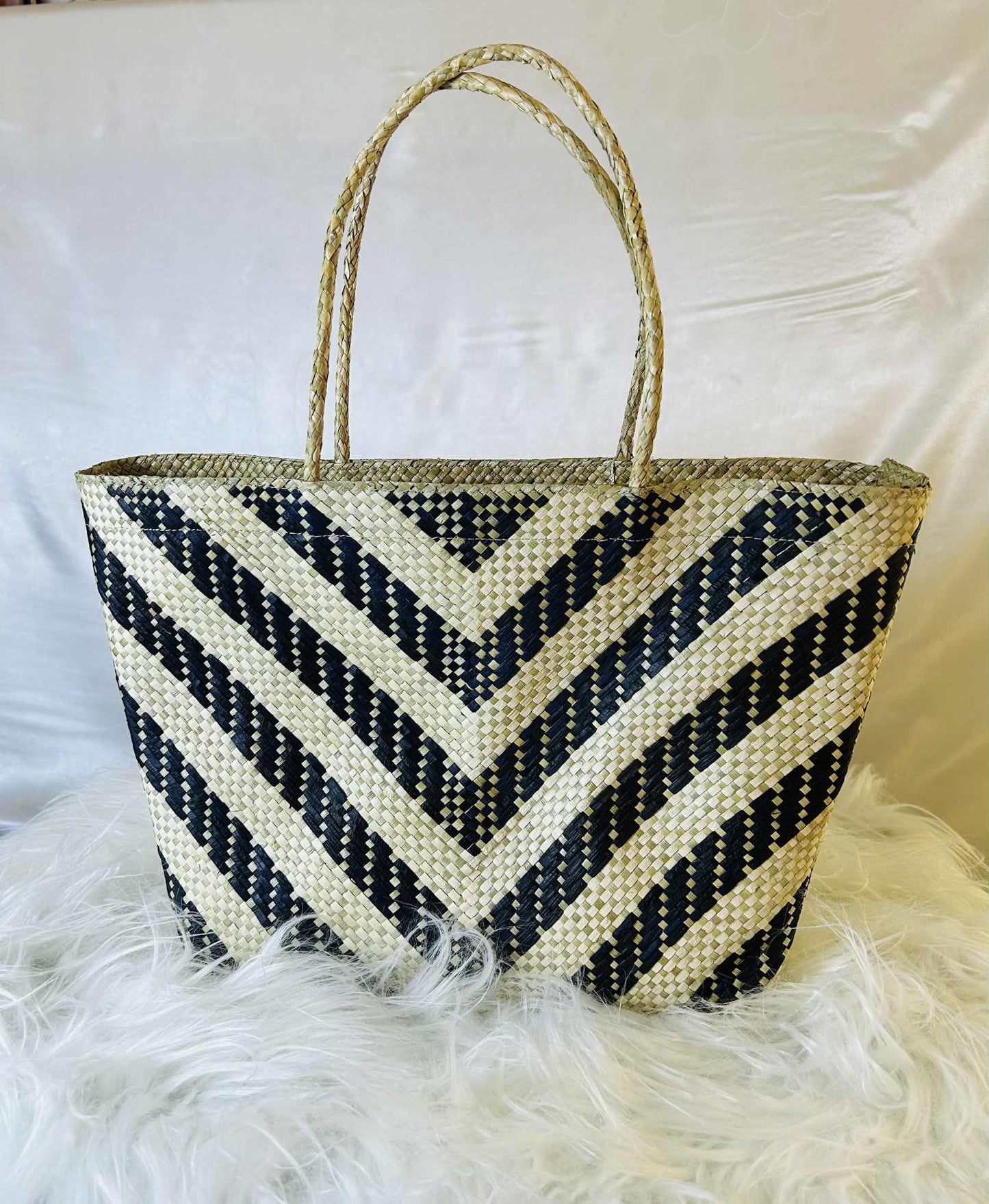 Medium Handwoven Banig Bag with Soft Handle